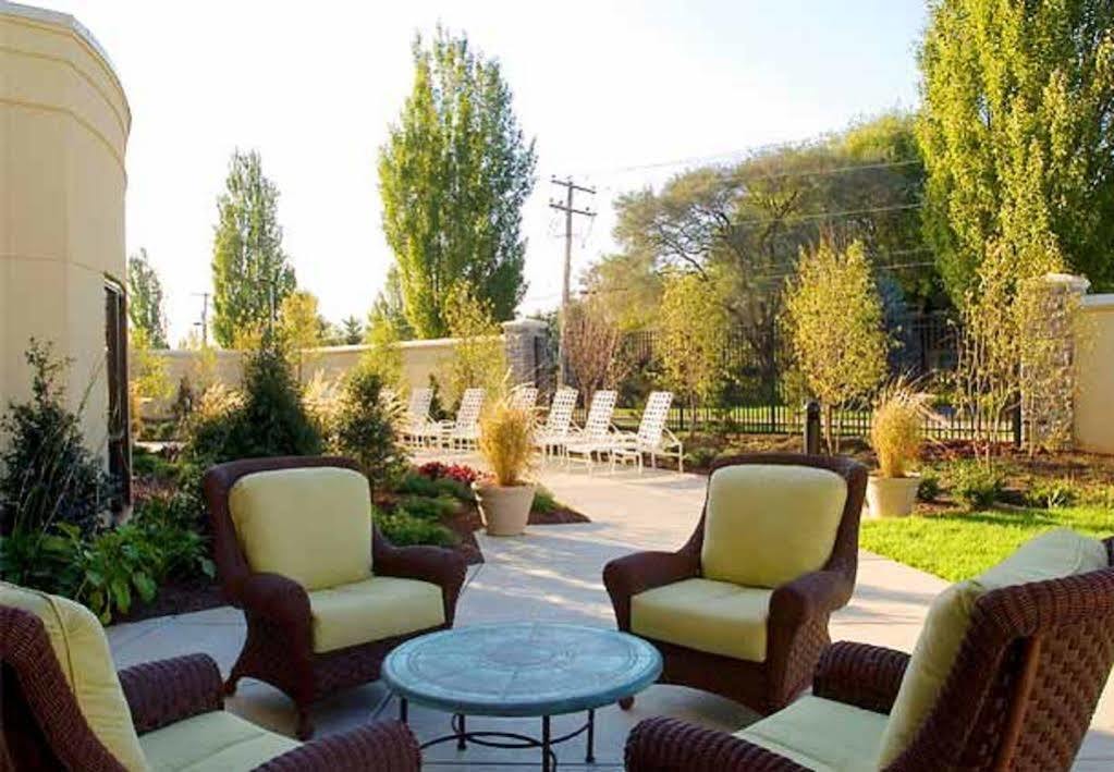Courtyard Lancaster Hotel Fertility Exterior foto